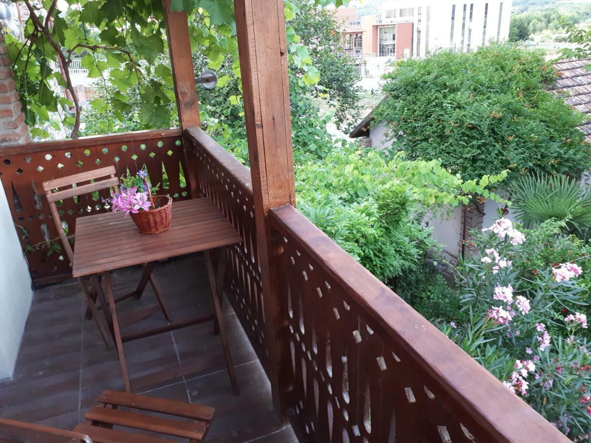 Old House Apartment With Garden Area Mtskheta Luaran gambar