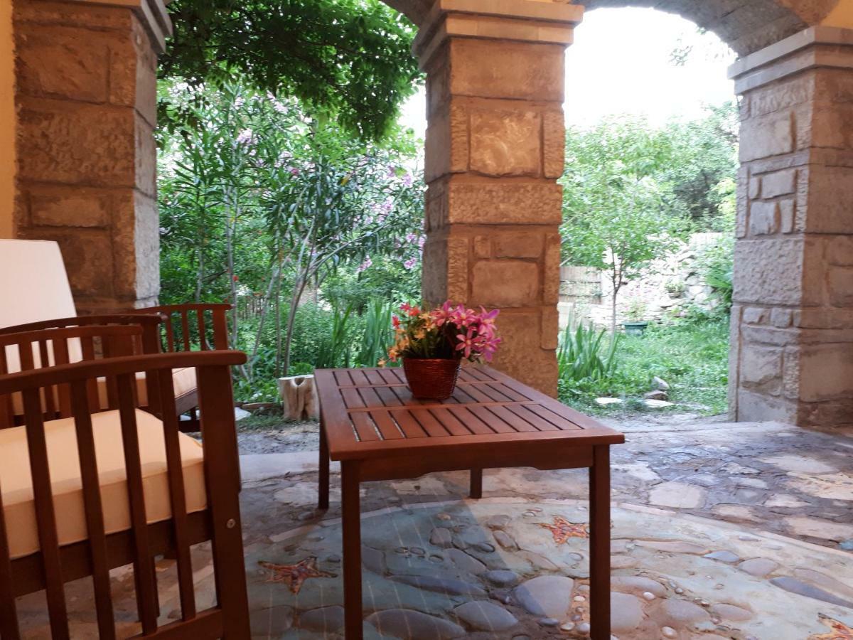 Old House Apartment With Garden Area Mtskheta Luaran gambar