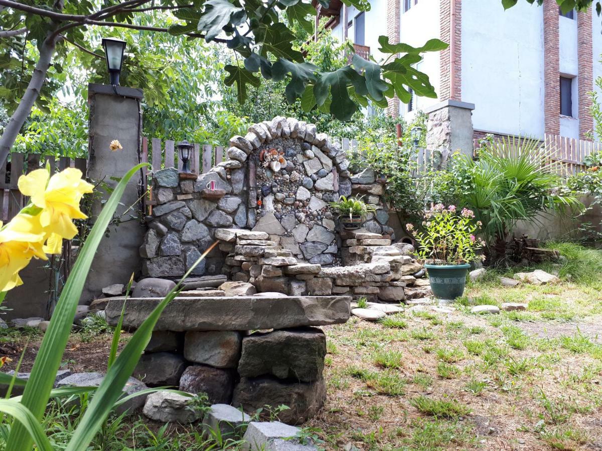 Old House Apartment With Garden Area Mtskheta Luaran gambar